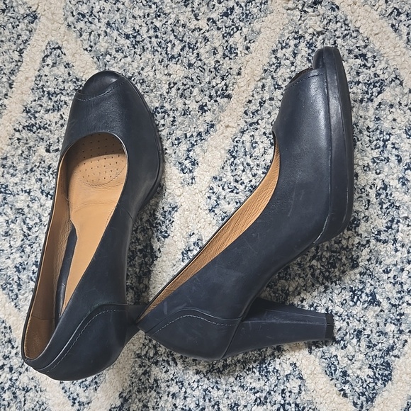 Nurture peeps toe pumps - Picture 3 of 7